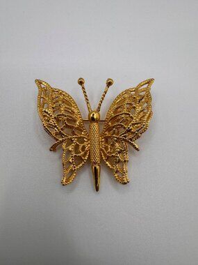 Monet Gold Tone Filigree Butterfly Brooch Vintage Signed 1.5 Inch